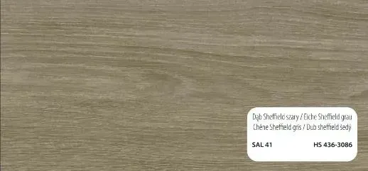 Textura de madera con una etiqueta que muestra información del producto.