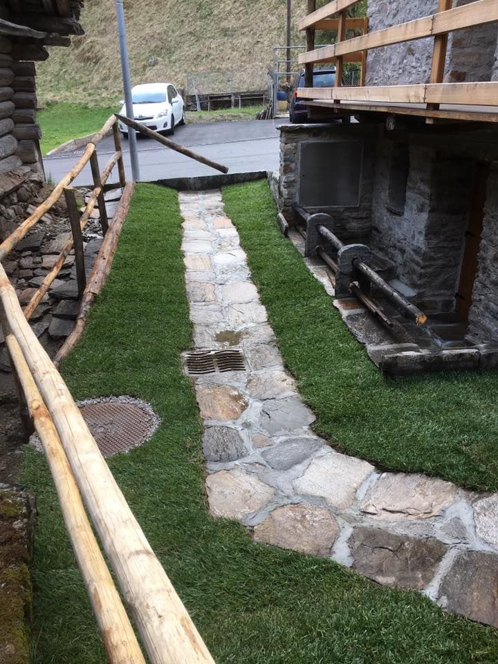 Mattia Biava Giardiniere - Creazione prato esterno