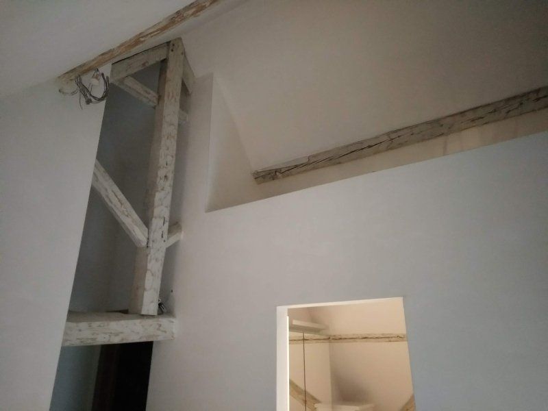 Elektriciteitsdraden leggen