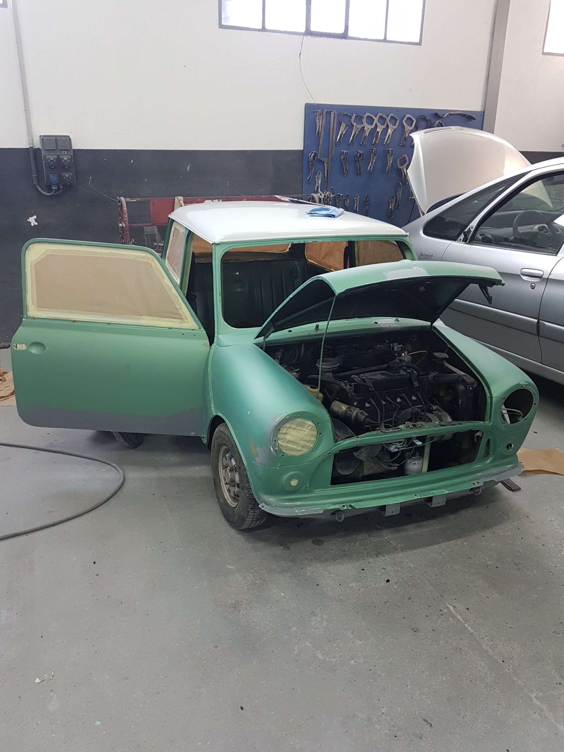 Remise en état d'une petite voiture