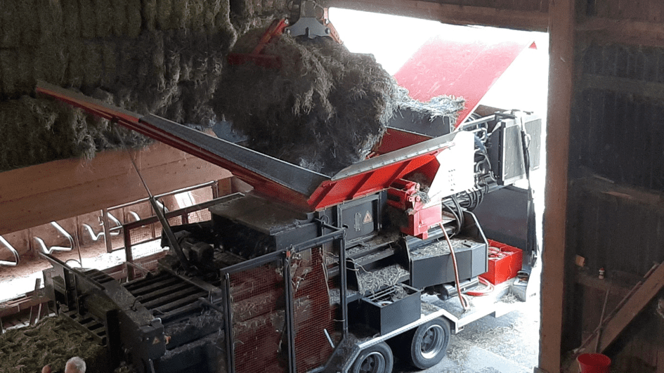 LemmTec GmbH – Heuballen werden eingeladen