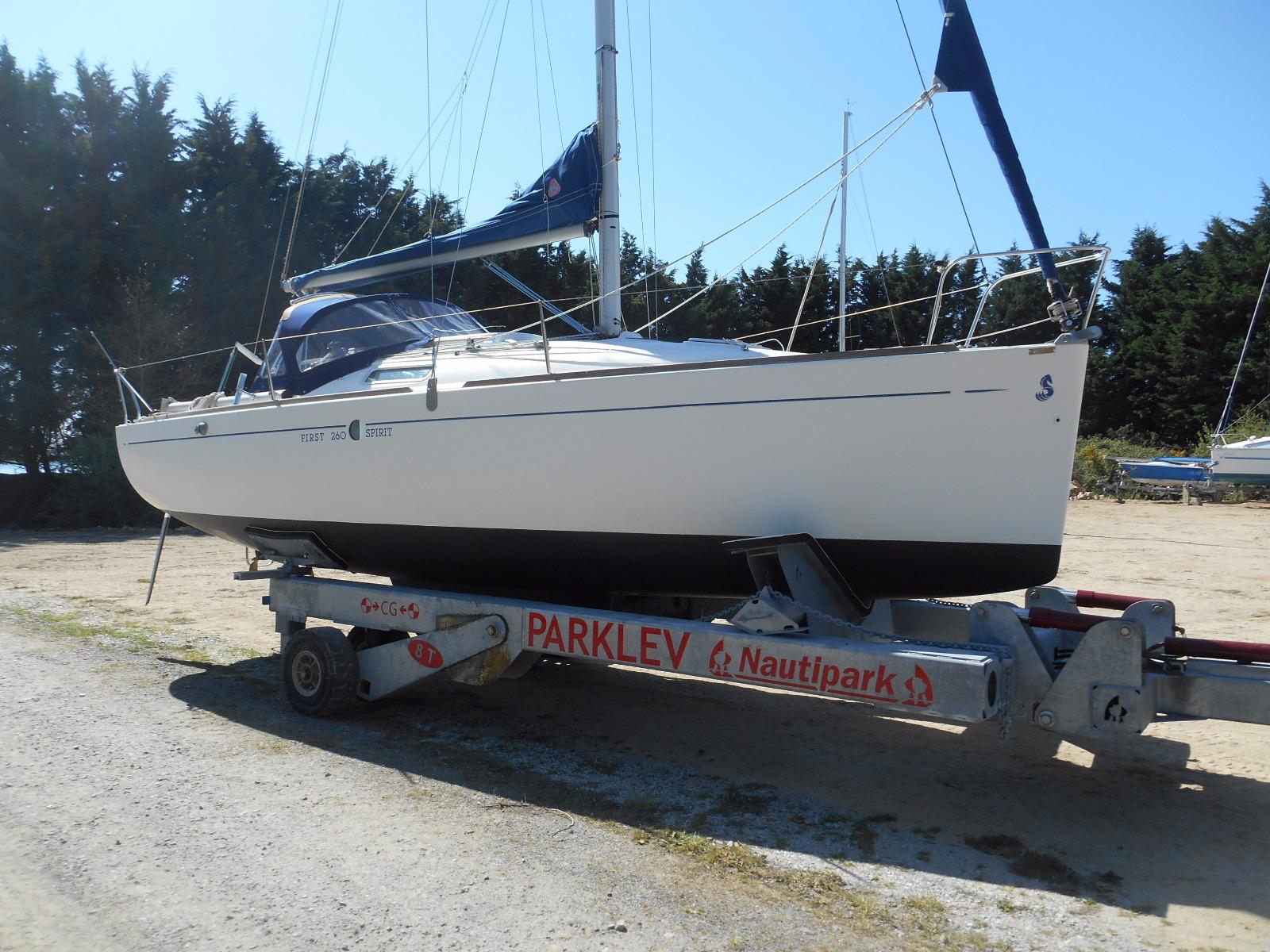 spécialisé dans les dériveurs