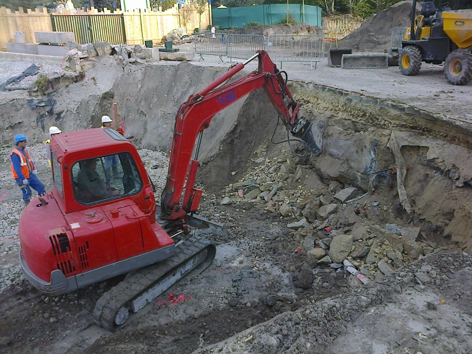 Intervention de terrassment parc Astérix