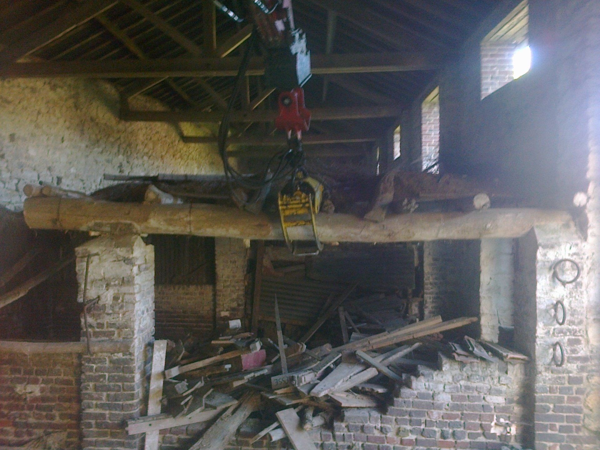 Destruction intérieur de granche