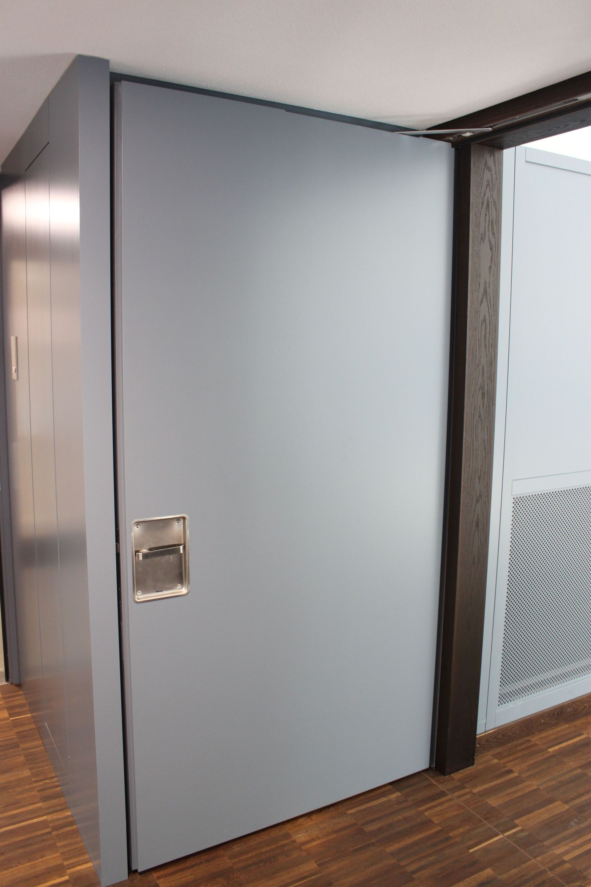 Schäfer Schreinerei AG - Türe