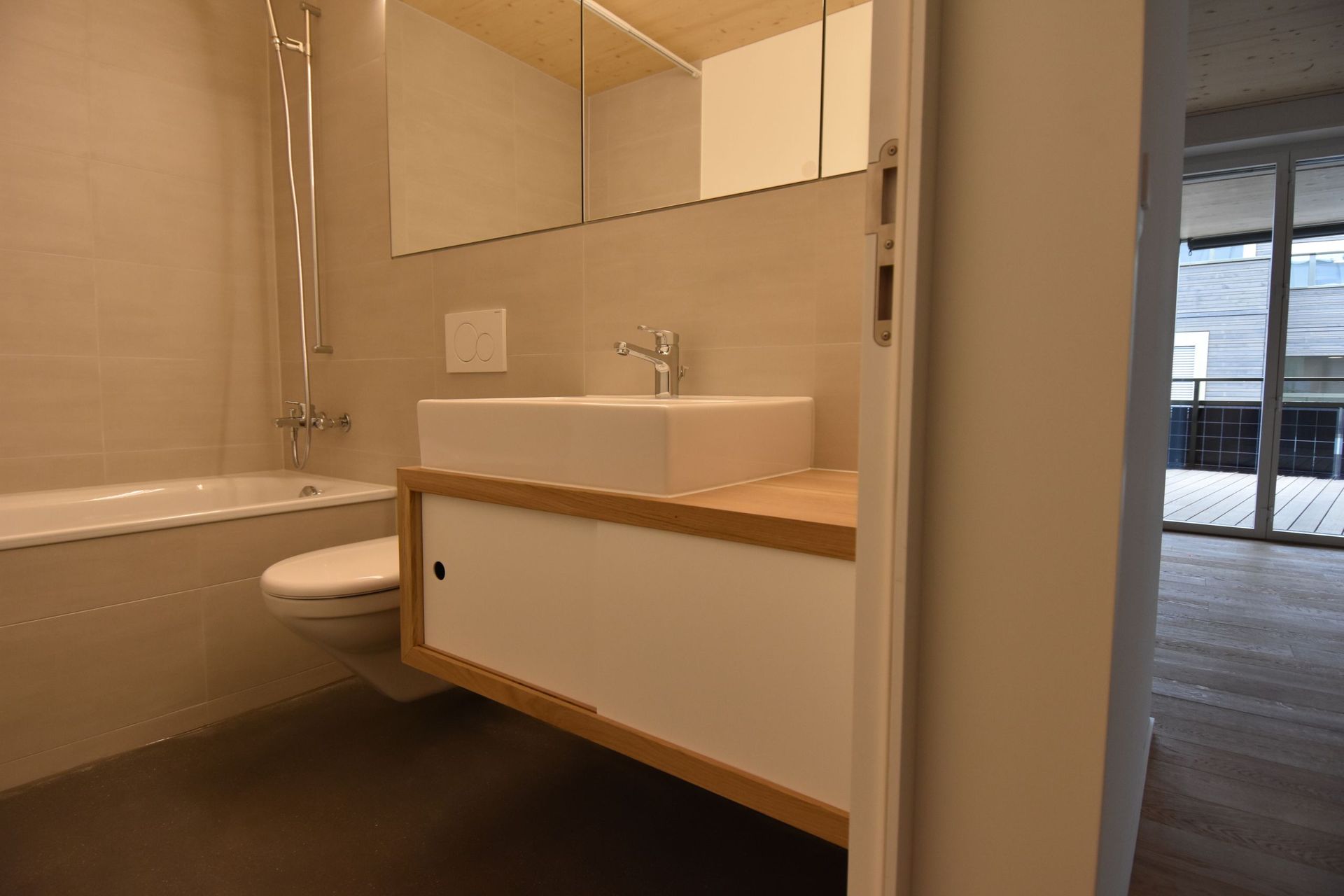 Innenausbau Holzverkleidung Badezimmer - Schäfer Schreinerei AG in Dielsdorf