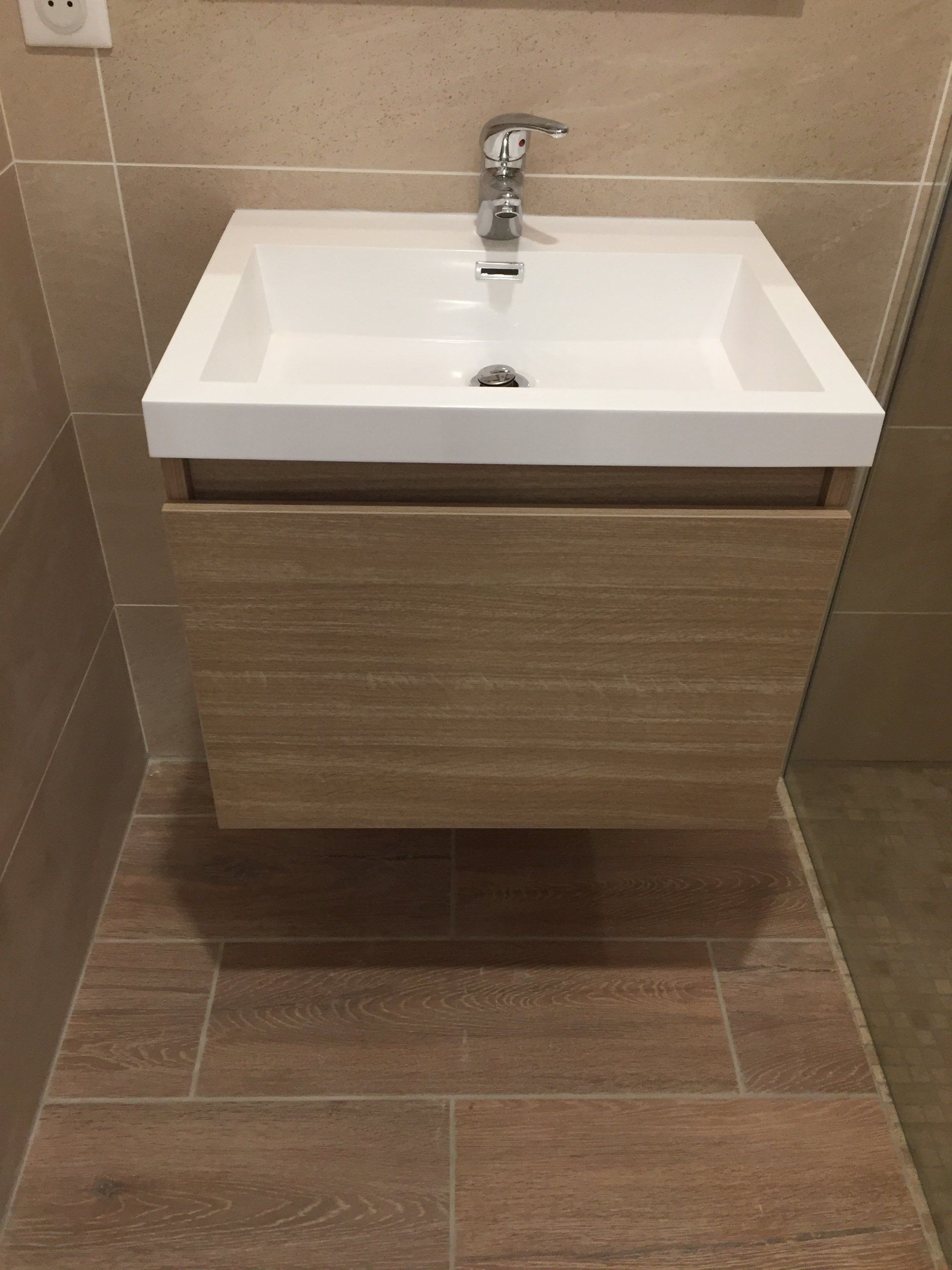 Pose lavabo et meuble