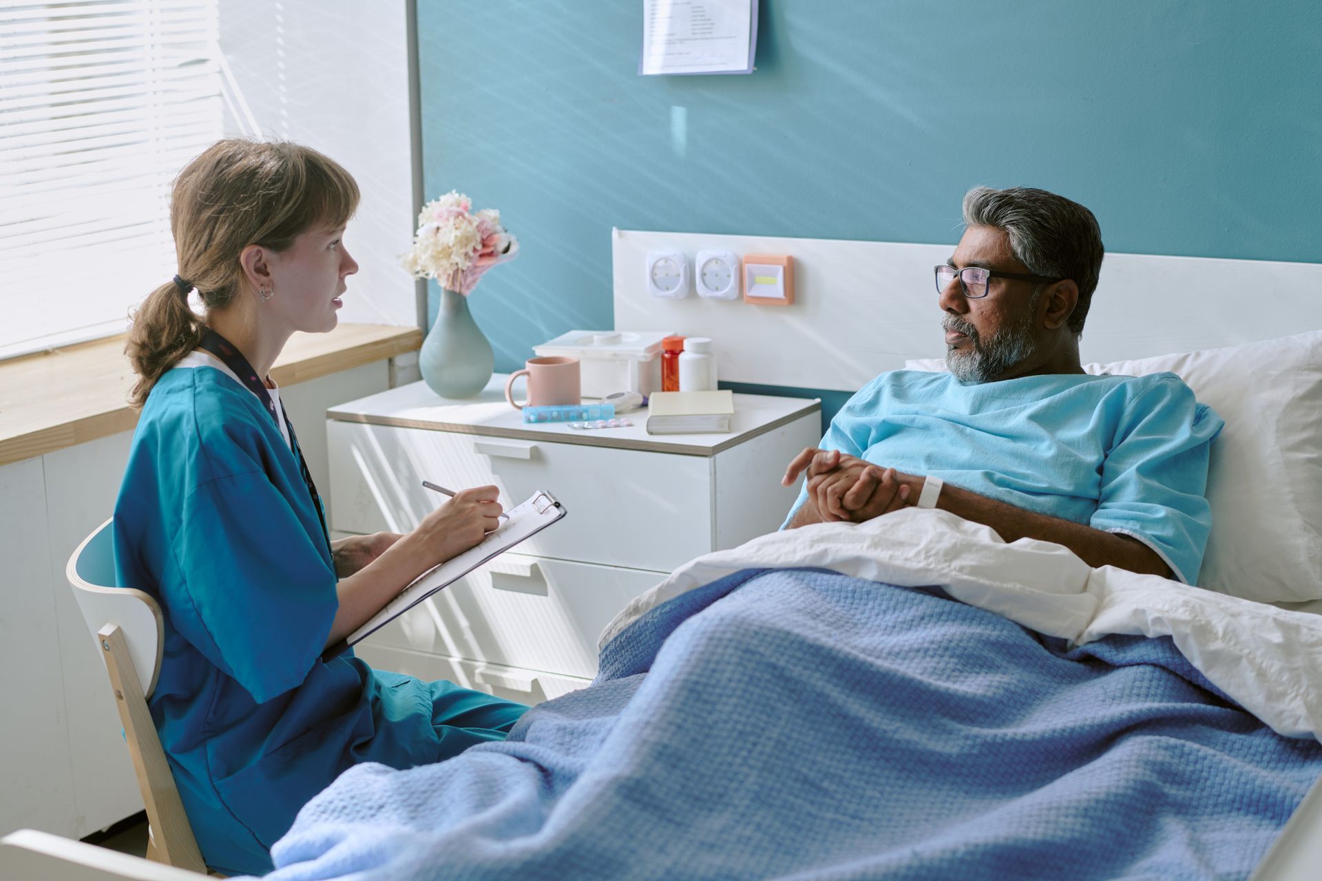 Un patient dans un lit