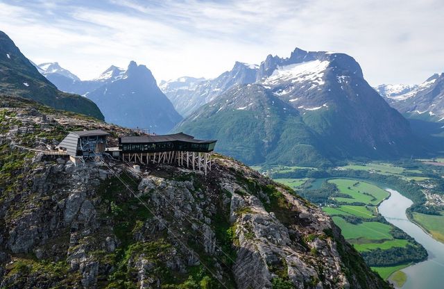Eggen restaurant on top of Nesaksla above Åndalsnes