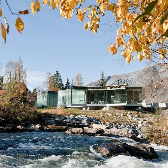 Gudbrandsjuvet gorge and river in autumn