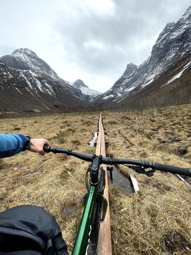 Mountain biking on the boardwalk in Isterdalen, Romsdalen