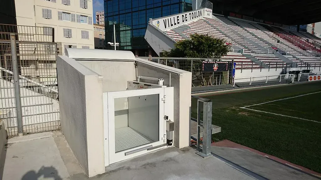 Élévateur au stade Mayol de Toulon