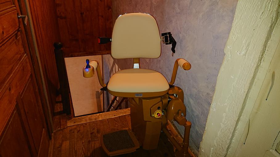 Monte-escalier d'occasion