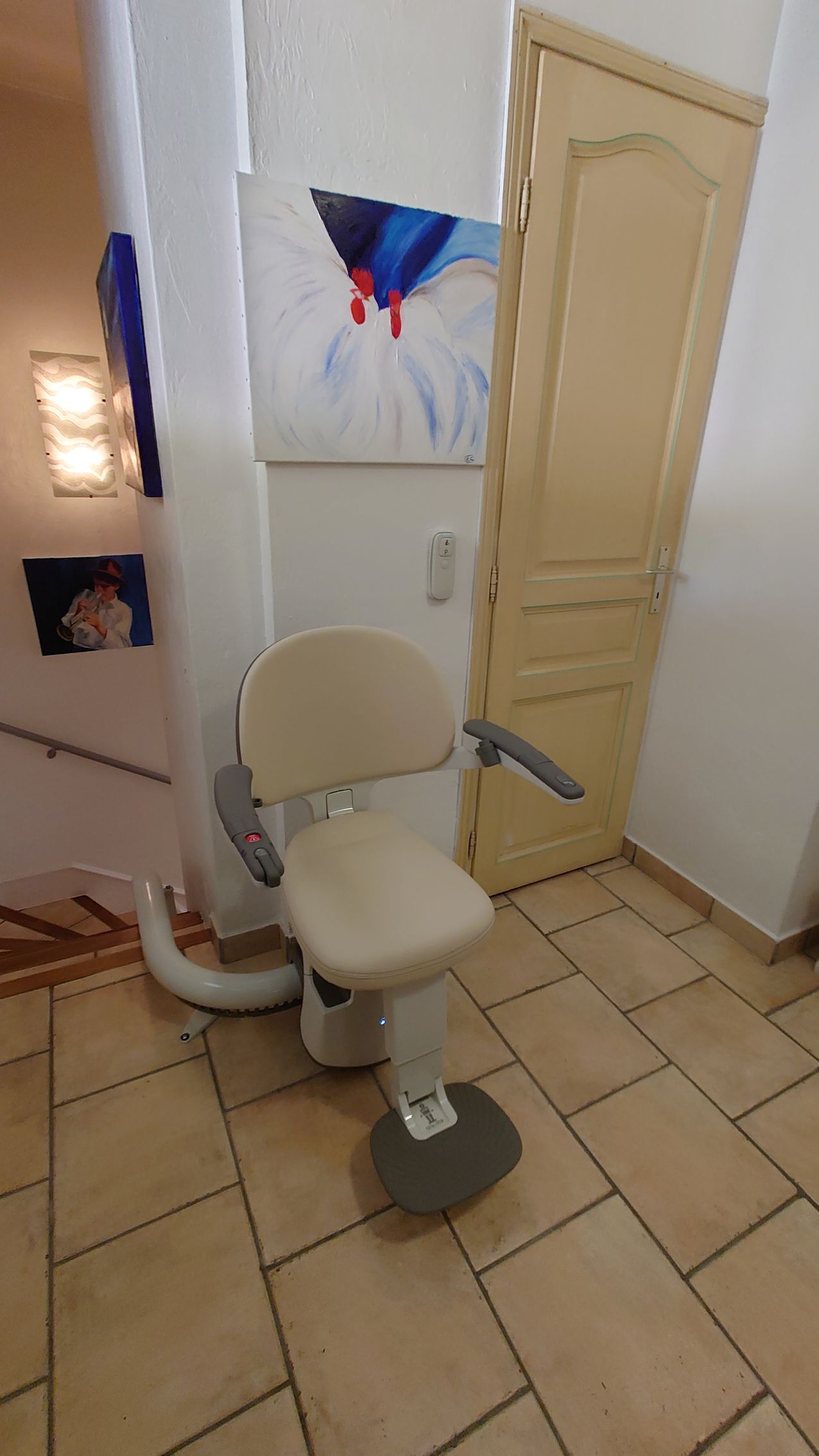 Fauteuil de monte-escalier beige