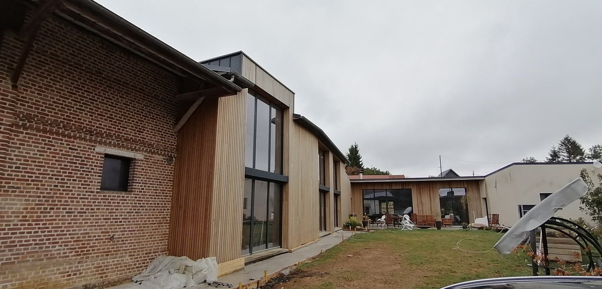 Extension d'un corps de ferme dans l'Oise