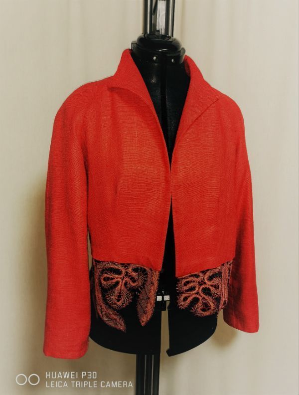 Gewand- & Maßatelier Birgit Schellhase rote Jacke