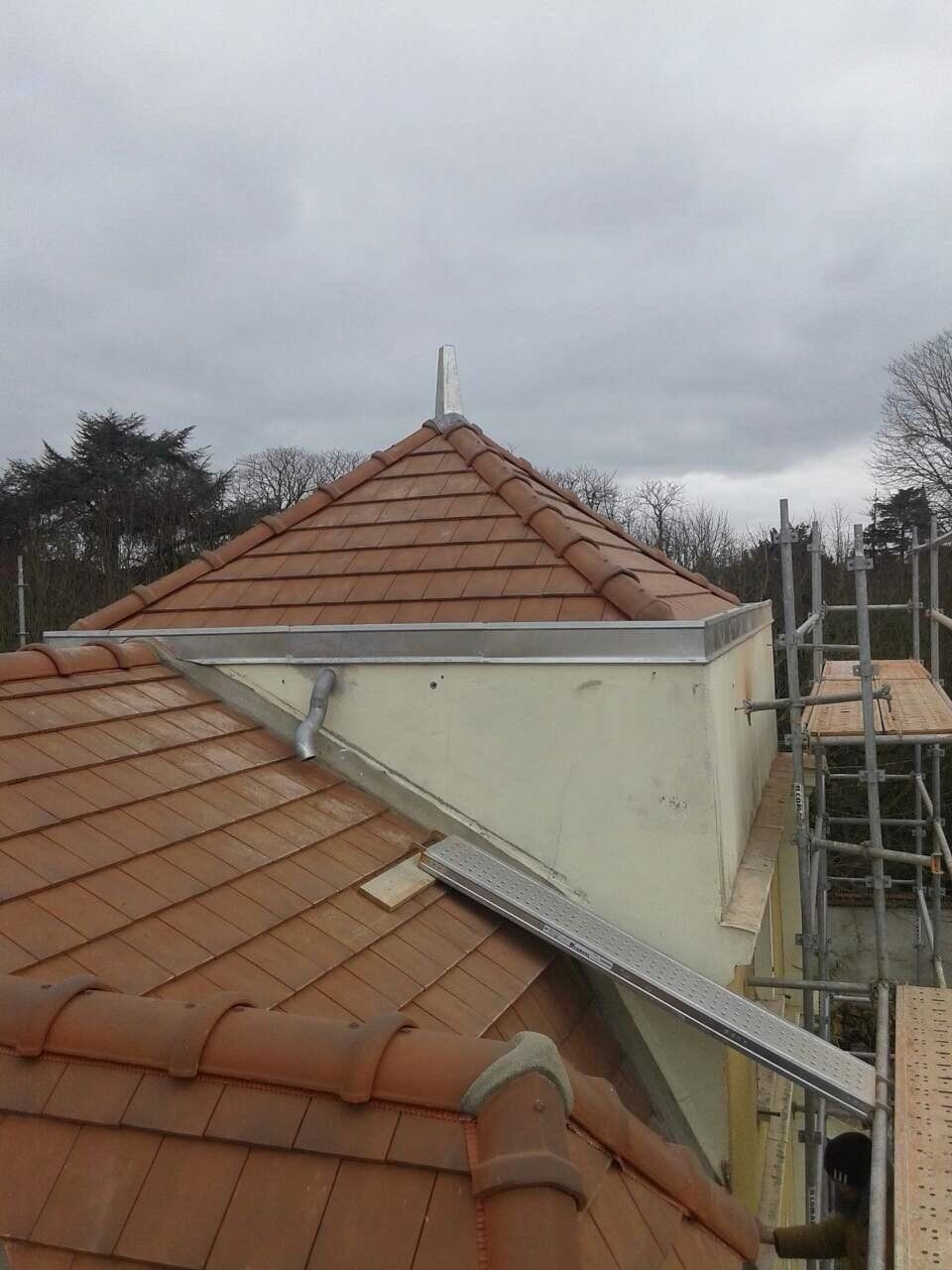 Couverture de toit en tuiles