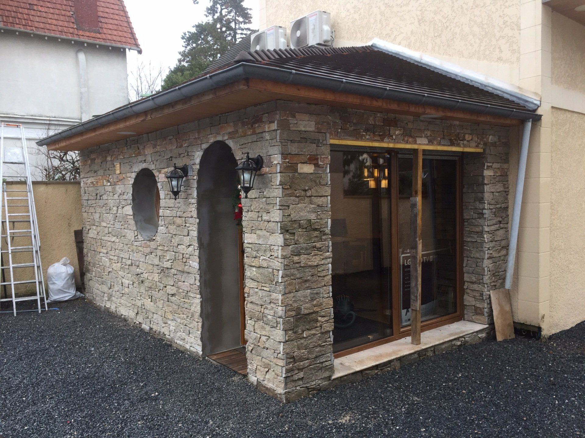 Habillage façade extension après