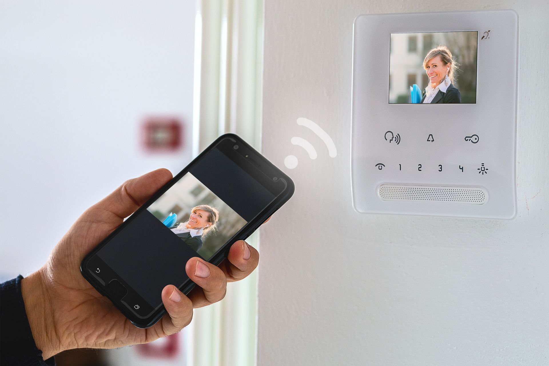 Interphone vidéo connecté à un téléphone
