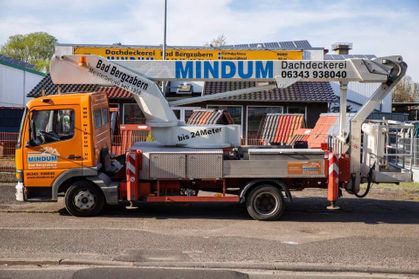 Arbeitsfahrzeug in orange