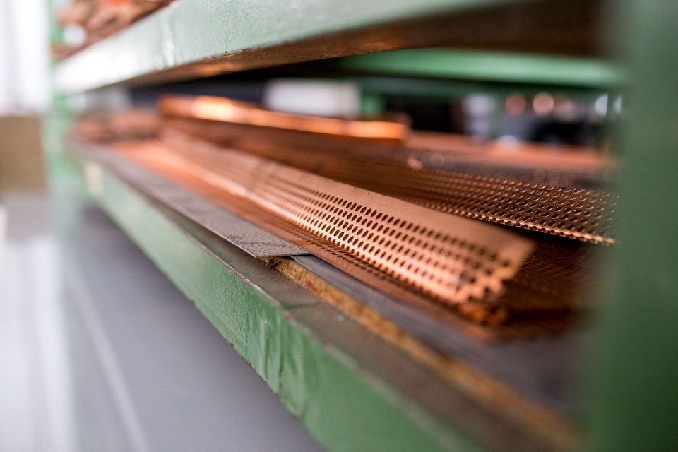 Material für Dachdeckerarbeiten DMB Dachdeckerei Mindum GmbH