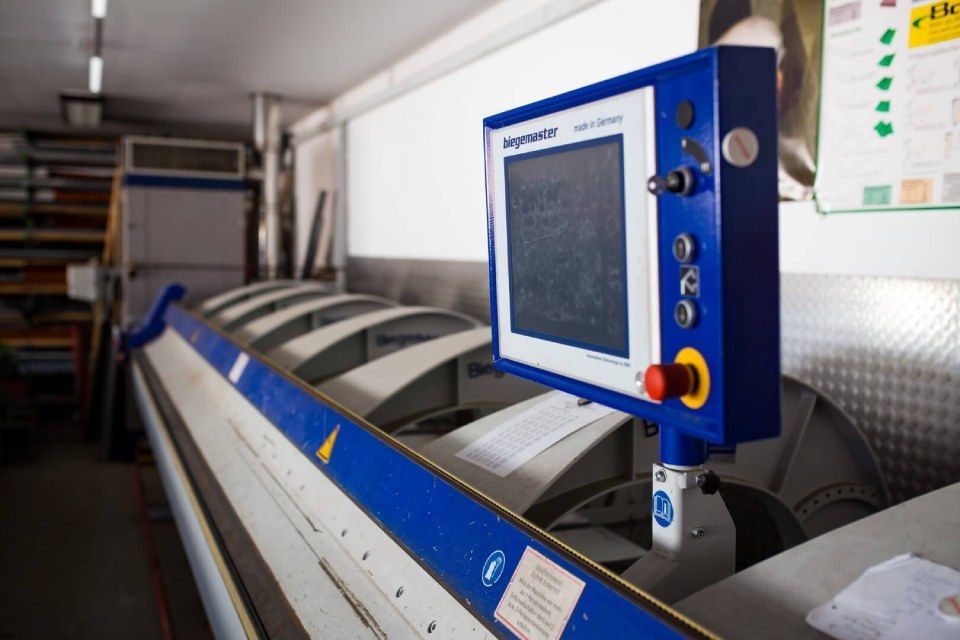 Material für Dachdeckerarbeiten DMB Dachdeckerei Mindum GmbH