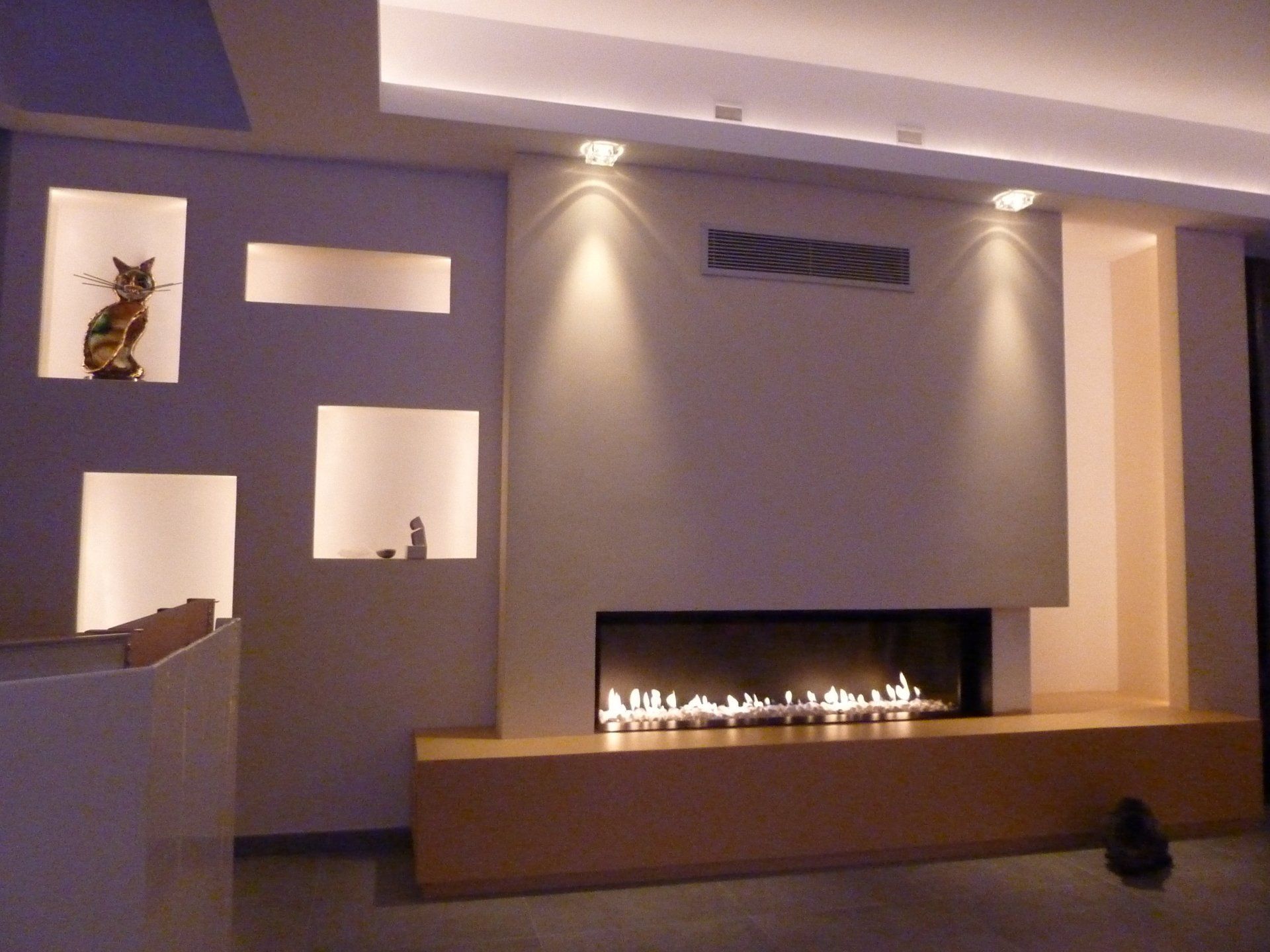 Encadrement de cheminée en staff 