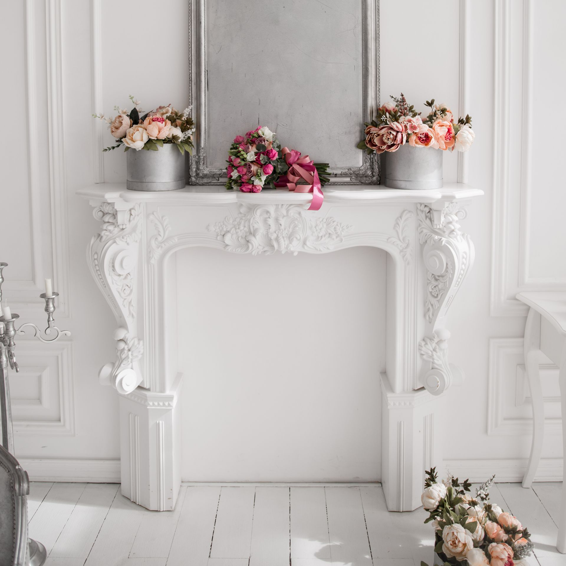 Création d'entourage en staff pour une cheminée