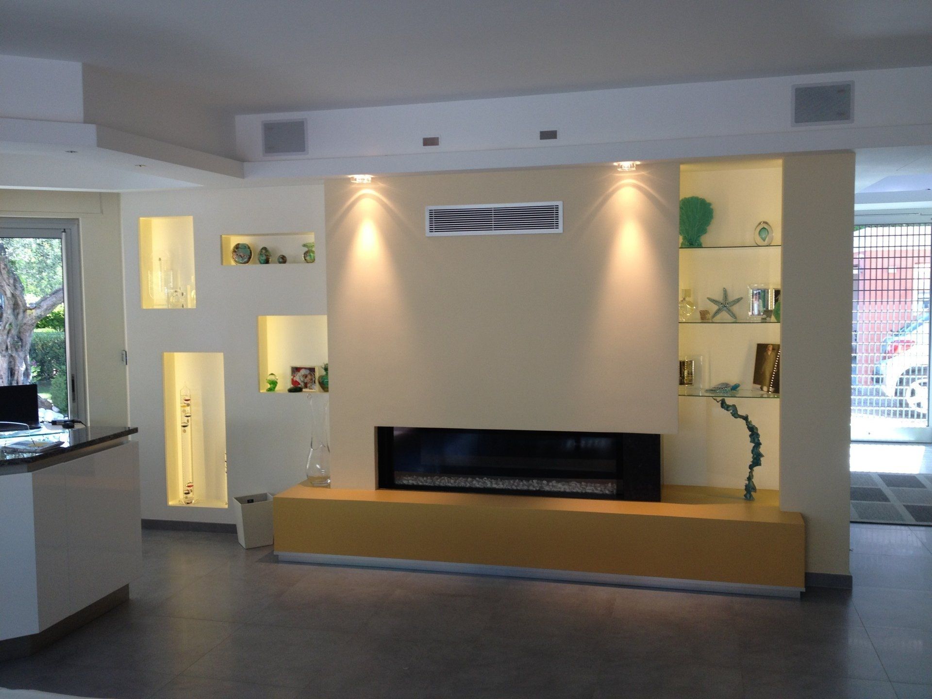 Bloc autour d'une cheminée 