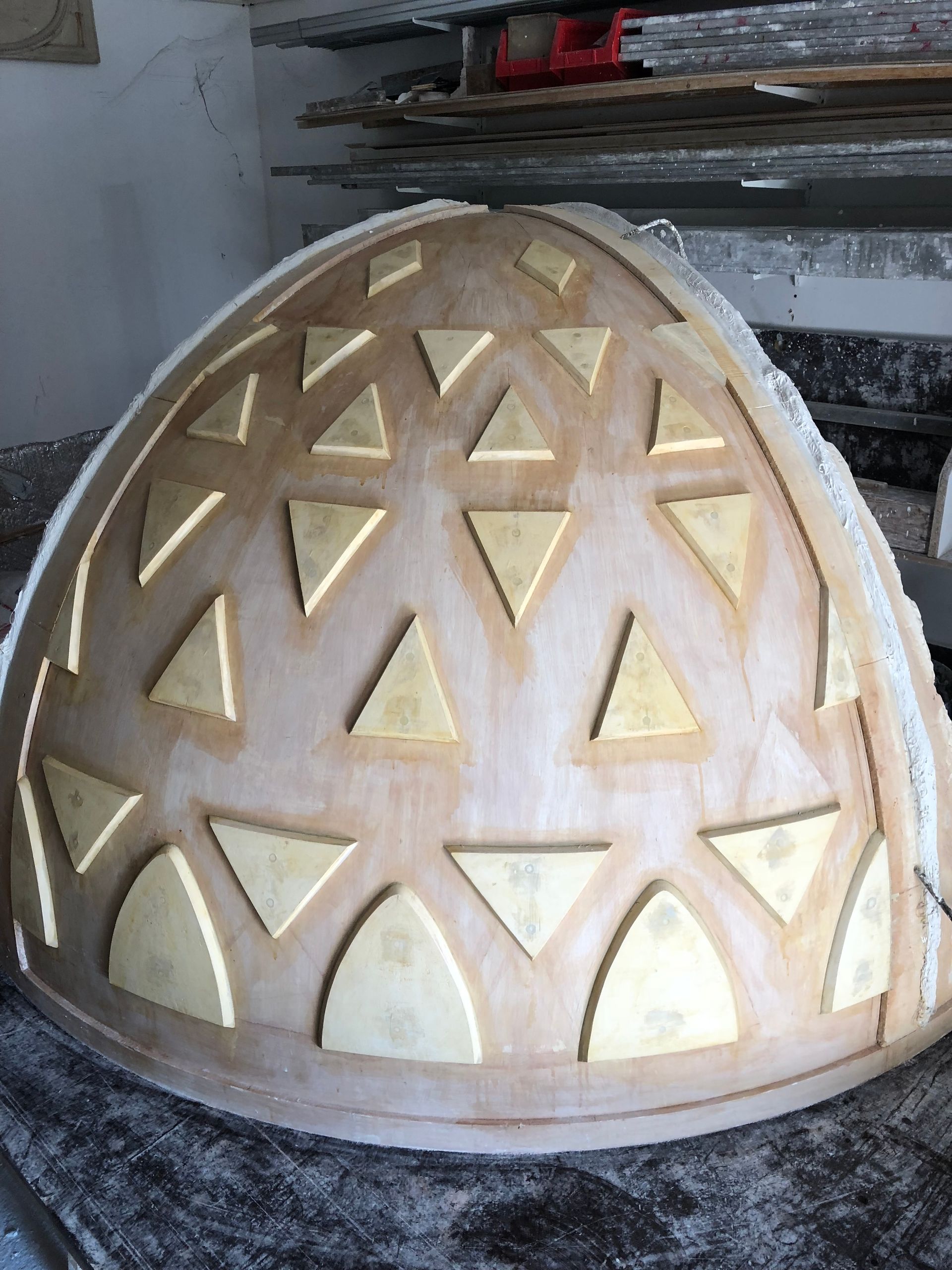 Coupole en cours de création