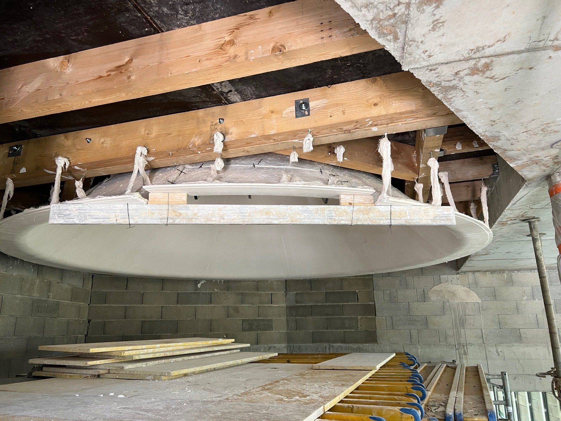 Pose de coupole en cours