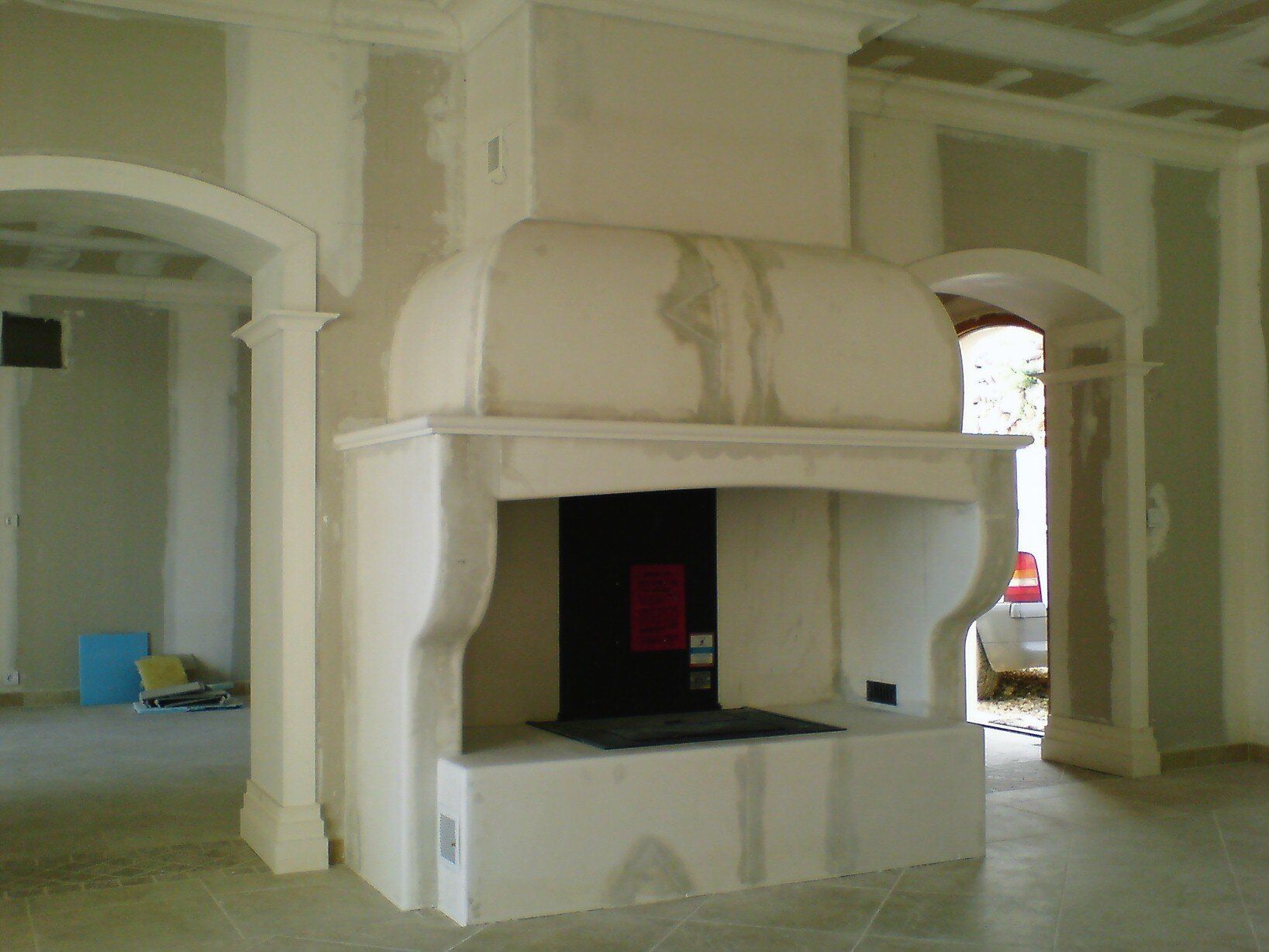 Magnifique travail de reconstitution pour une cheminée