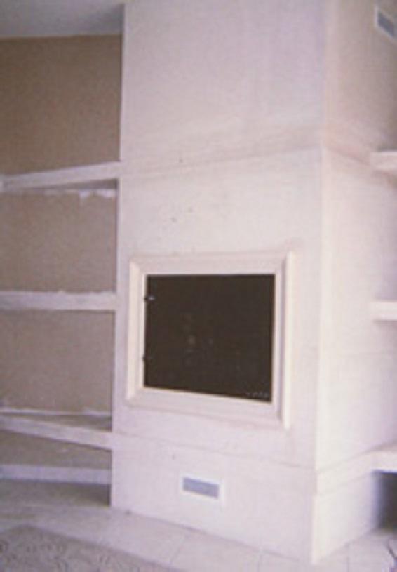 Habillage en staff pour une cheminée