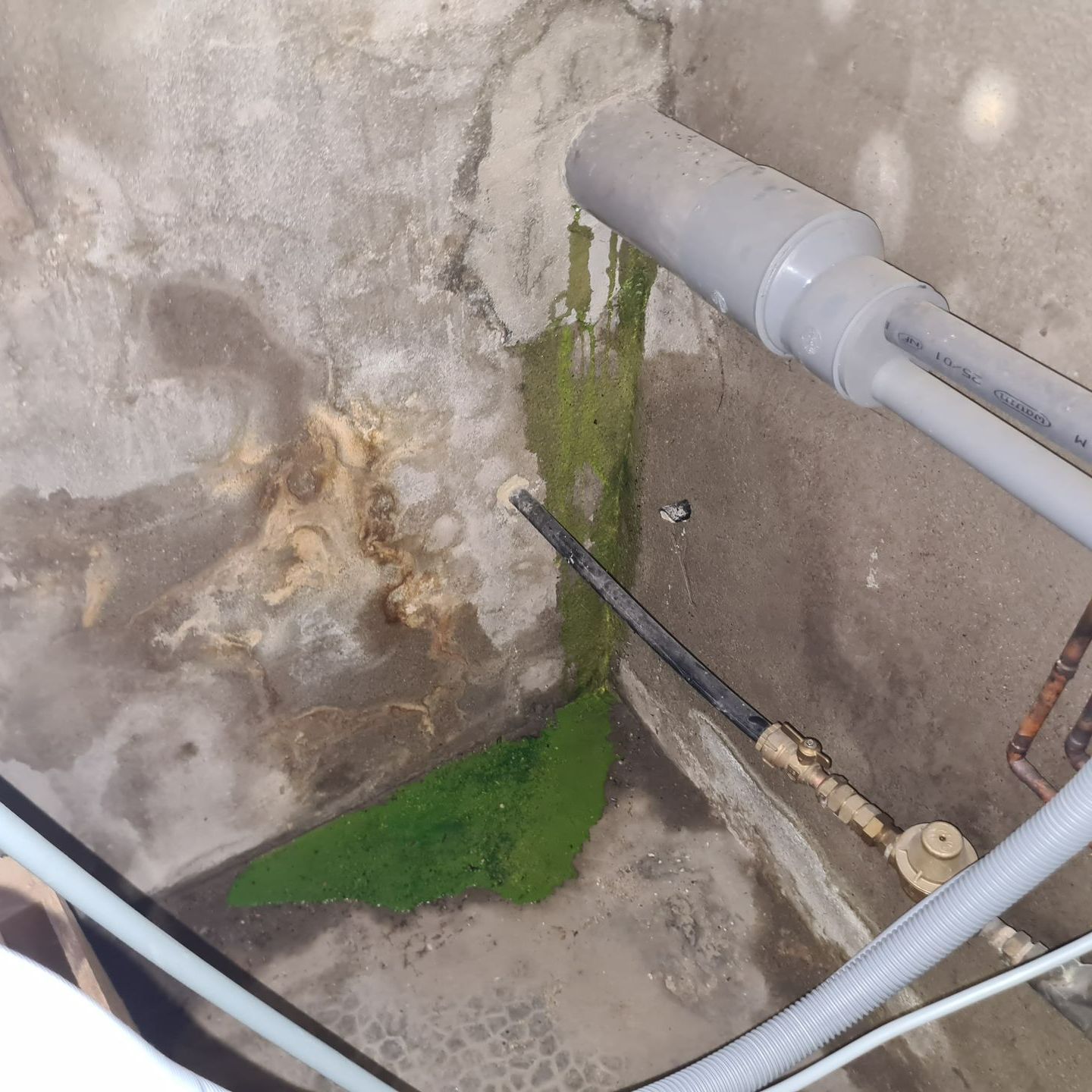 Colorimétrie pour fuite de canalisation.