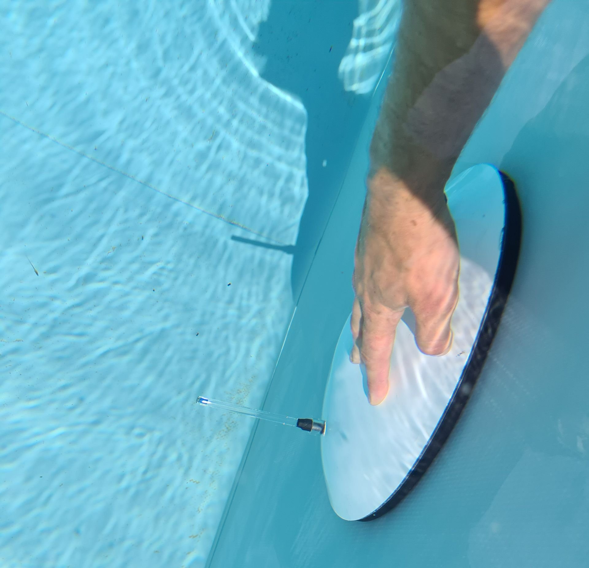 Le fond d'une piscine.