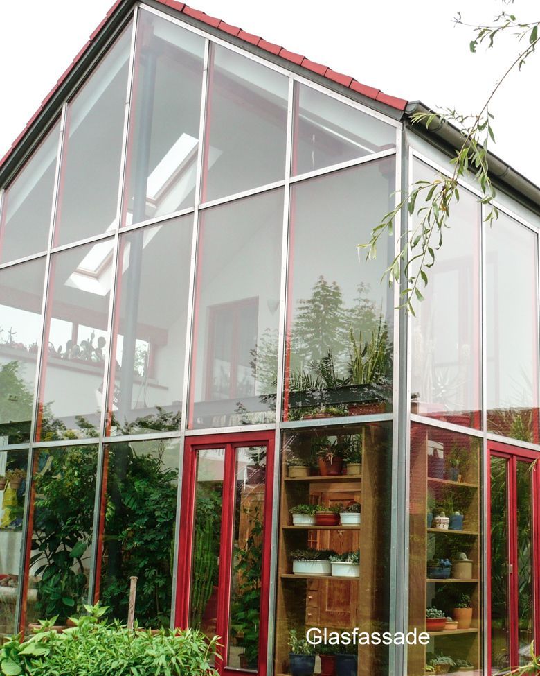 Glasfassade eines Hauses