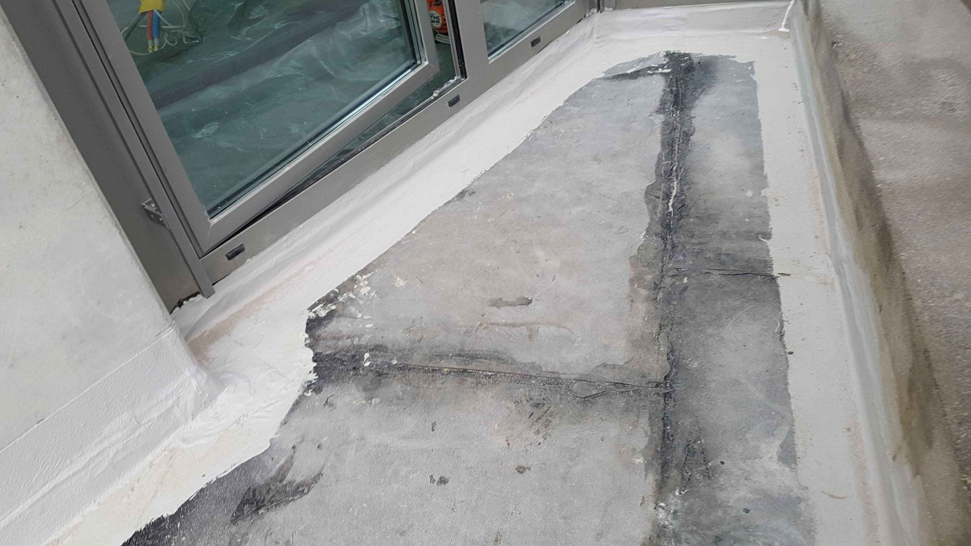 Impermeabilizzazioni con resine di terrazze docce piscine vasche fiori tetti scale