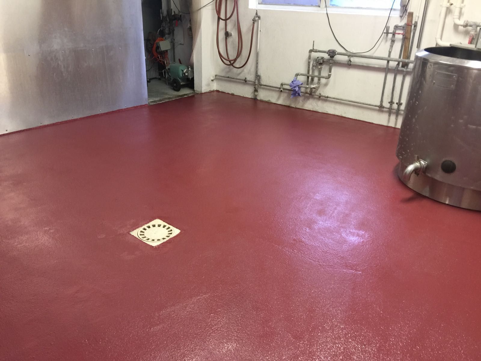 Impermeabilizzazioni con resine di terrazze docce piscine vasche fiori tetti scale