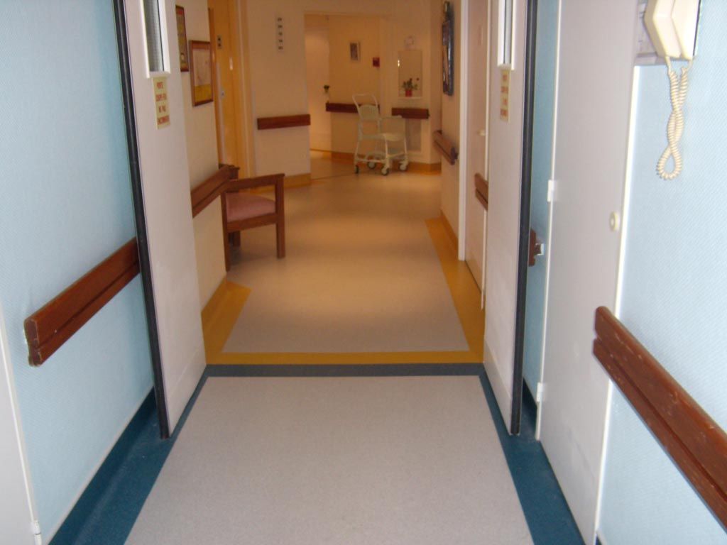 Sol remonté en plinthe maison de retraite Chalon-sur-Saône