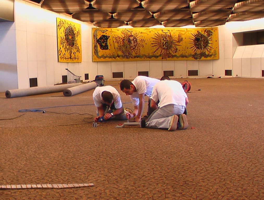 Paris, pose de moquette tendue Aéroport Orly