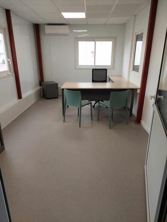 Pose revêtement de sol Chalon-sur-Saône dalles PVC géantes 