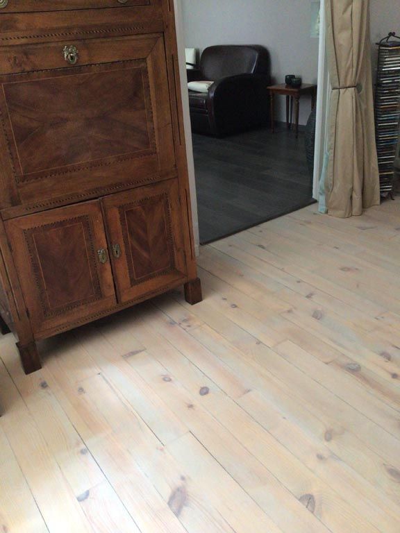 Ponçage et huile, parquet Pitchpin