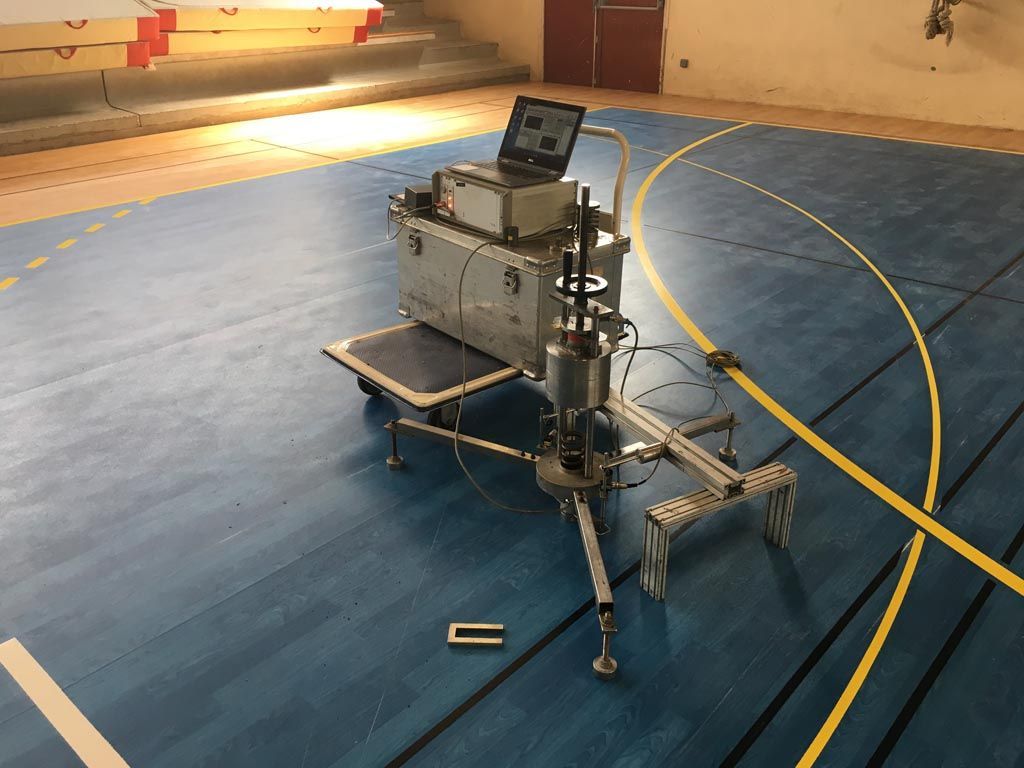 Sol sportif artificiel, contrôle qualité athlète