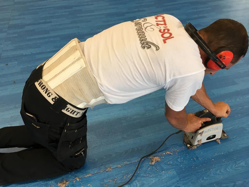 Soudure à chaud revêtement de sol, chanfreinage des joints