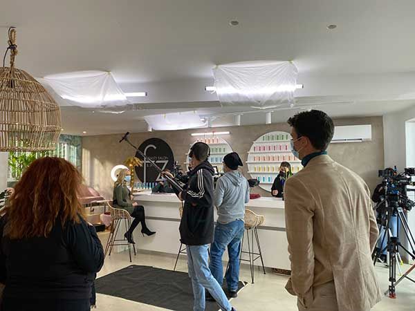 Γυρίσματα της σειράς Έρωτας με διαφορά..