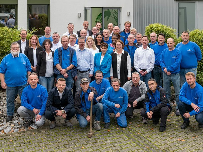 DISCHER Technik Team Gruppenfoto 2023