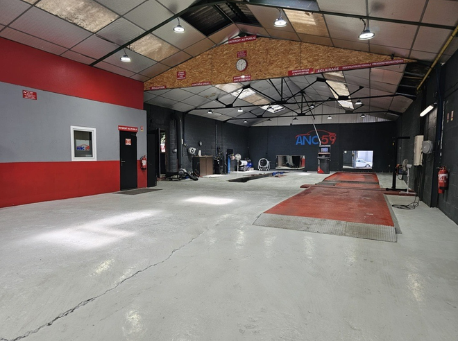 Intérieur du centre de contrôle technique