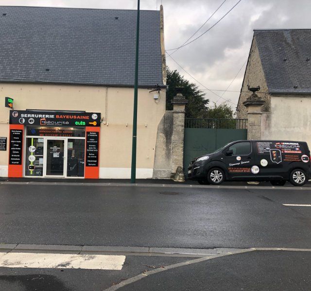 Réparation d'une serrure avec un tournevis