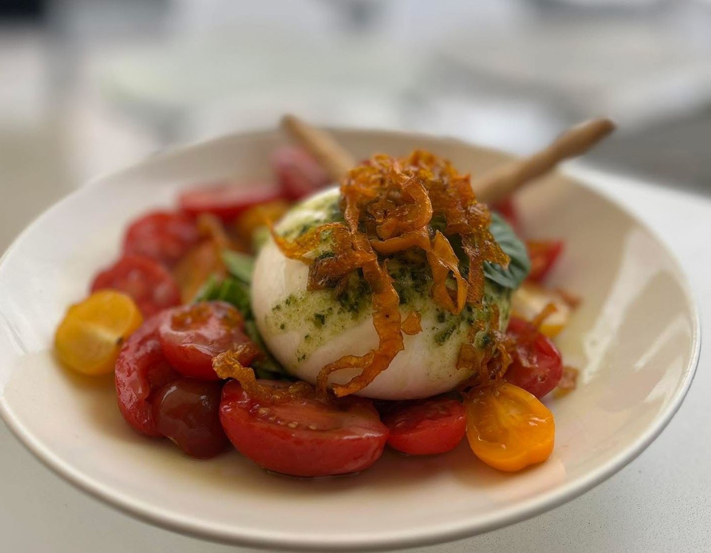 Burrata à partager au restaurant L'AMIRAUTÉ - Chez Rita à Ajaccio