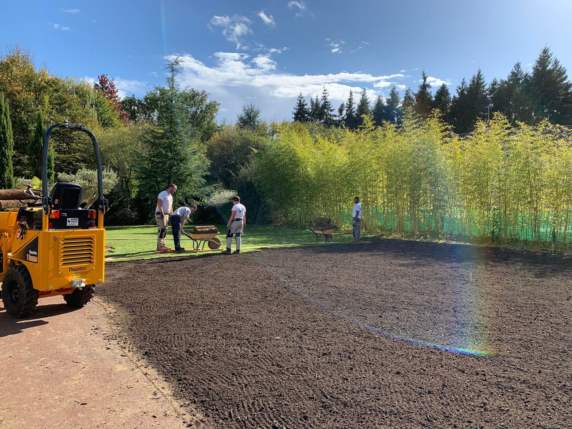 Travail de terres par les professionnels de l'entreprise.